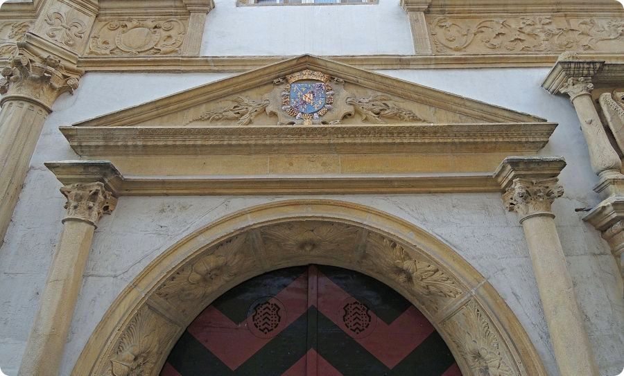 Maison des Halles de Neuchtel