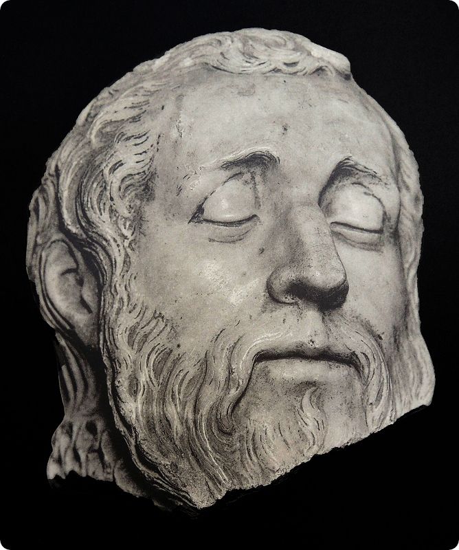 Fragment de gisant � Villebon