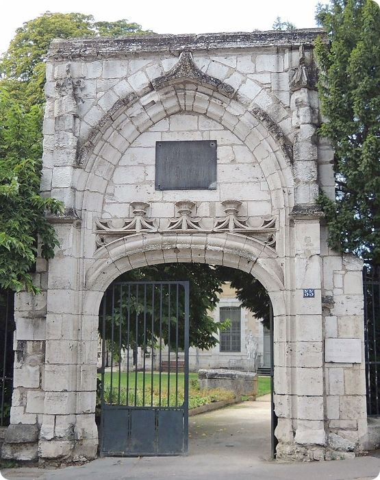 Vestiges de l'abbaye Sainte-Claire de Rouen
